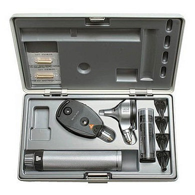 Отоскоп медицинский BETA 200 с рукояткой перезаряжаемой BETA 4 USB и Офтальмоскоп прямой медицинский BETA 200 в наборе Heine, Германия